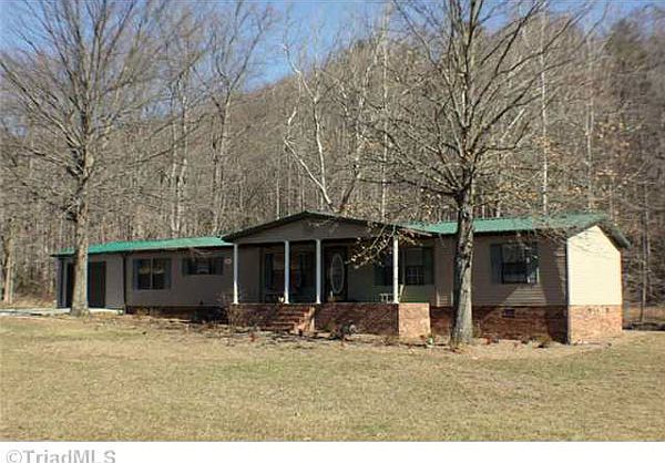 1st image of 106 Gun Shoppe Ln