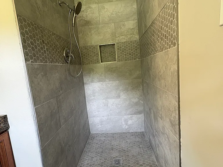 1262 Robert Ln — Photo 20