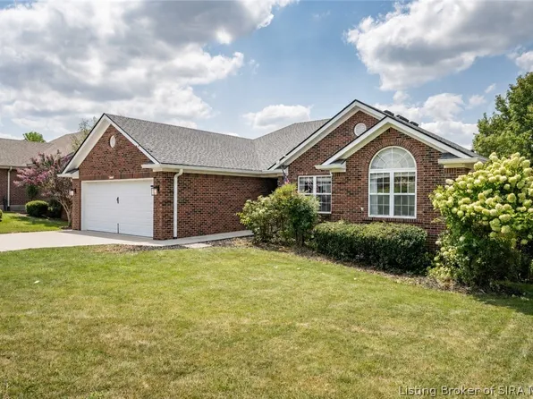 7905 Hollowview Drive, Sellersburg, IN 47172