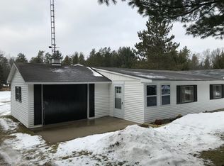 10121 Suzanne Dr, Harrison, MI 48625