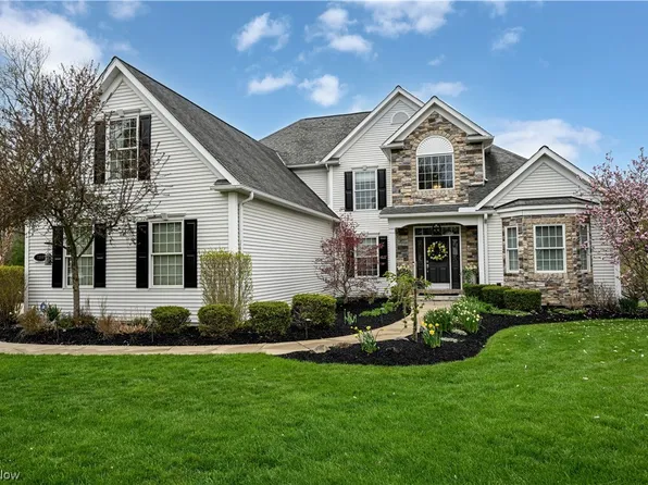 7358 Walters Rd, Hudson, OH 44236