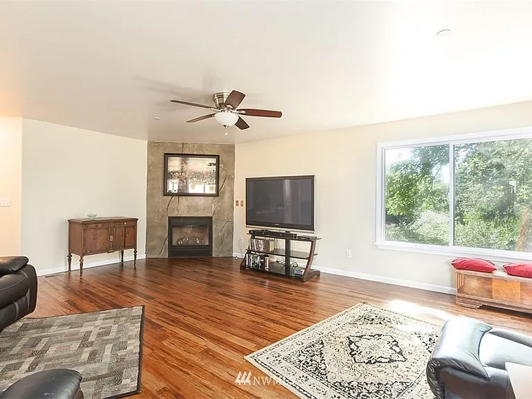 9622 S 221st Pl — Photo 18