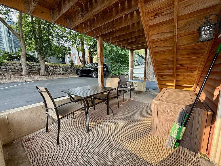 85 Austin St #1 — Photo 10