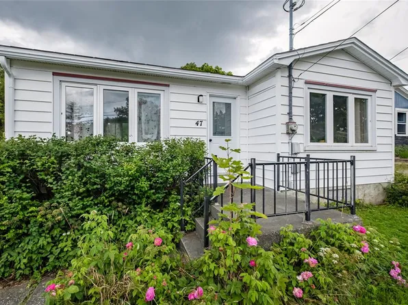 47 Airport Heights Drive, St. John's, NL A1A4Z7