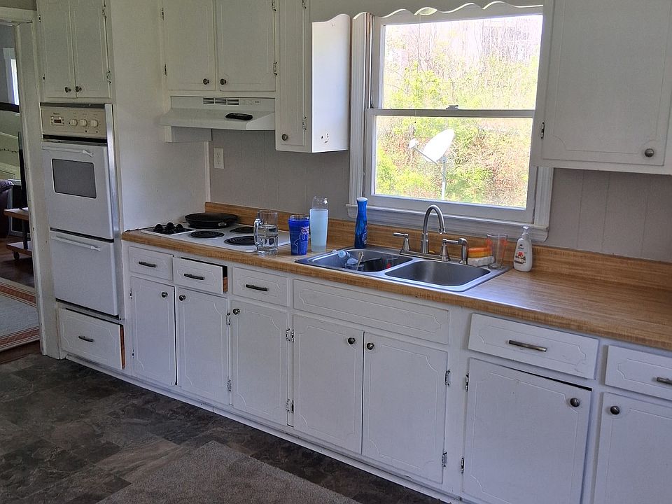 1st image of 1310 Giles Rd