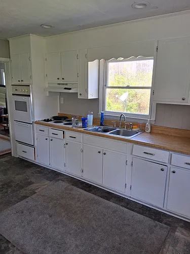 1310 Giles Rd Photo 1