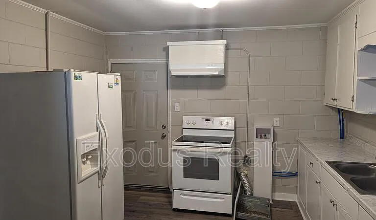 502 Maple Ave — Photo 7
