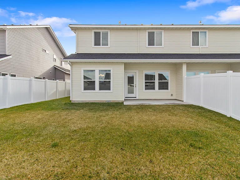 1020 Frank Henry Rd — Photo 3