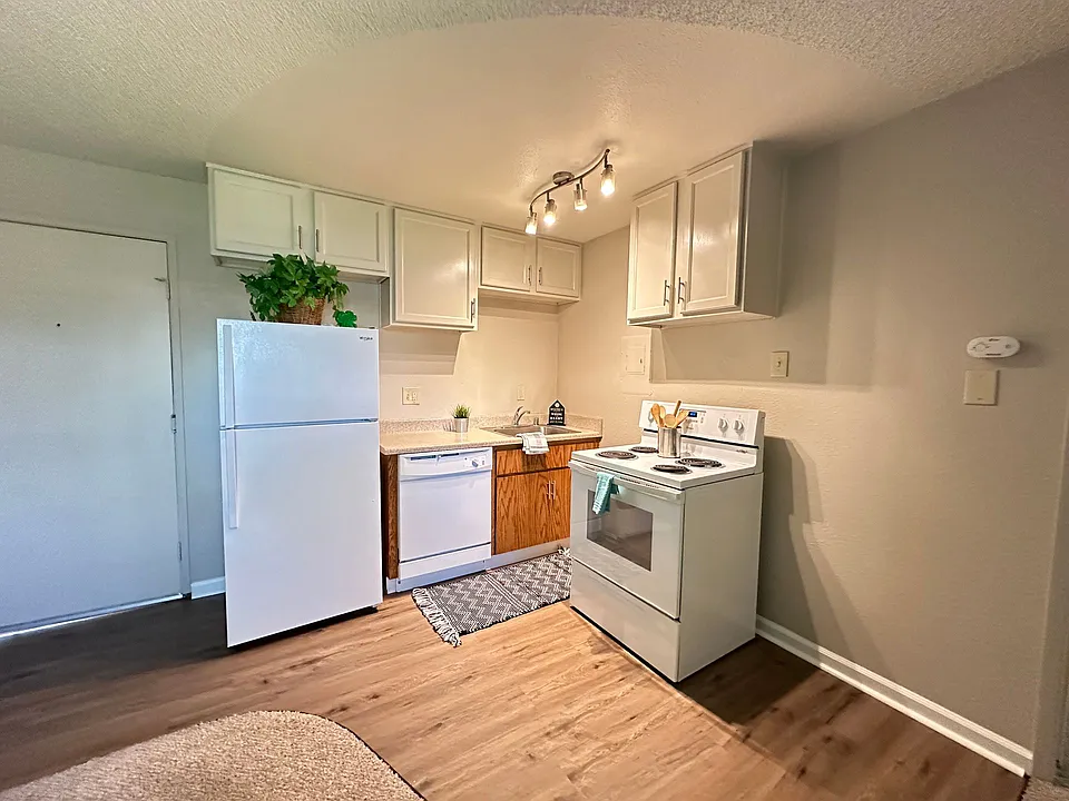 Boutique Apartments in Boulevard Park, Includes Gated, Covered Parking!