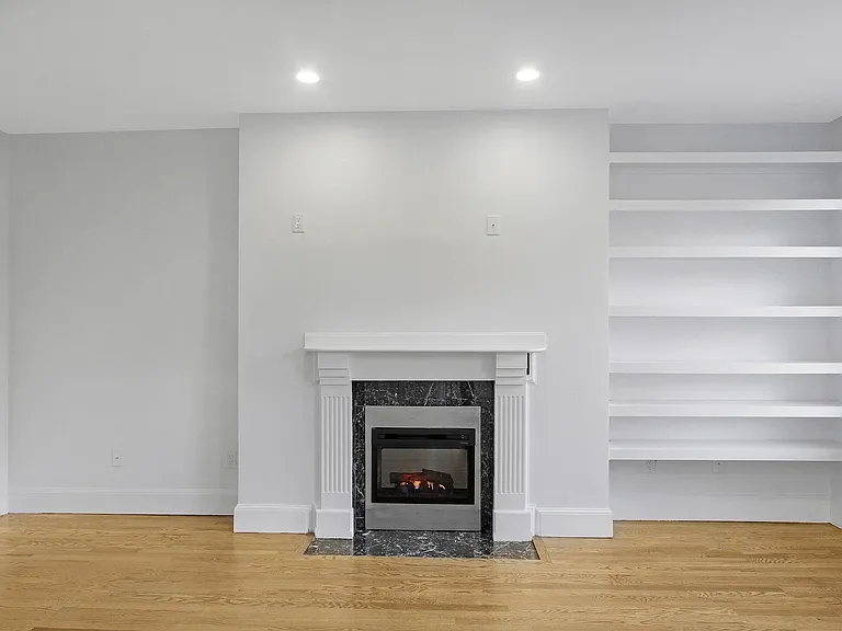140 Boylston St #5 — Photo 14