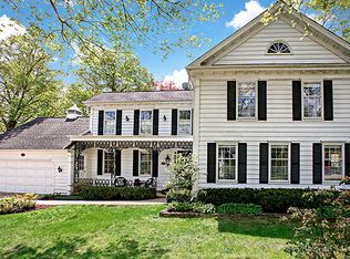 655 Oak St, Glen Ellyn, IL 60137