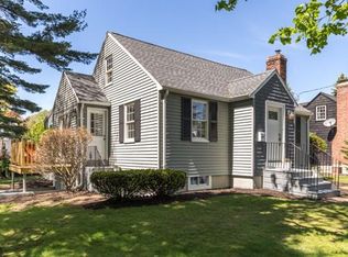 11 Willow St, Wakefield, MA 01880