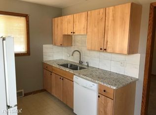 317 Myrtle Ave APT 1, Iowa City, IA 52246