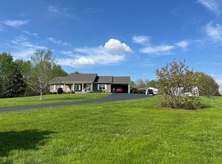 702 Cedar Hill Rd, Edmonton, KY 42129