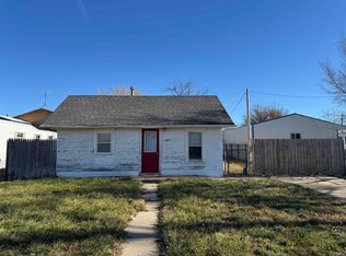 107 S 7th St, Mccook, NE 69001