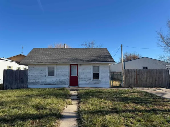 107 S 7th St., Mccook, NE 69001