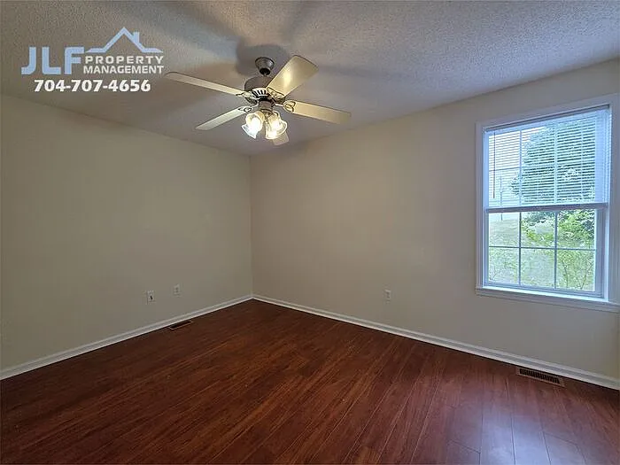 1645 Bernard Ave — Photo 15