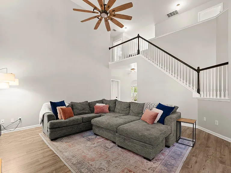 3947 Walnut Grove Way — Photo 23