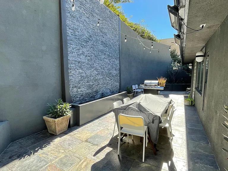 1854 Franklin Canyon Dr — Photo 43