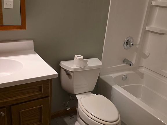 4th image of 1828 Perlich Ave APT 2G