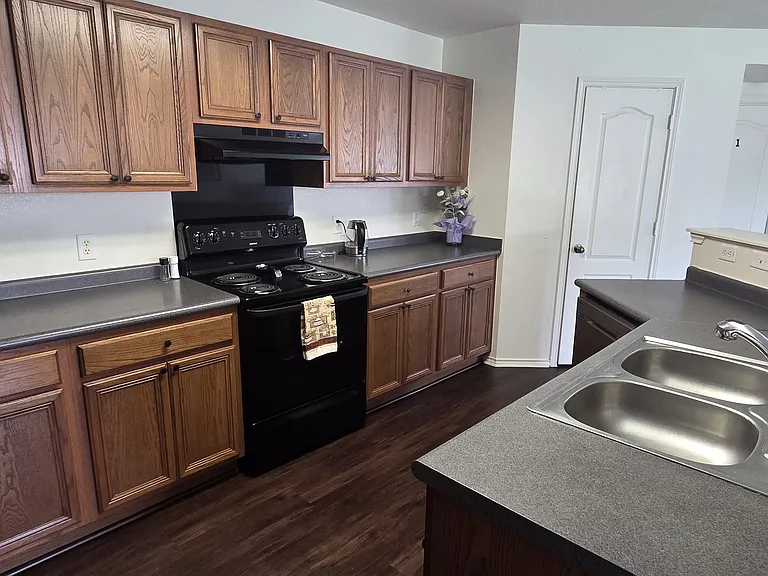 Fully equipt kitchen