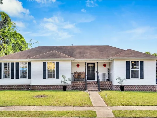 8810 Palmetto St, New Orleans, LA 70118