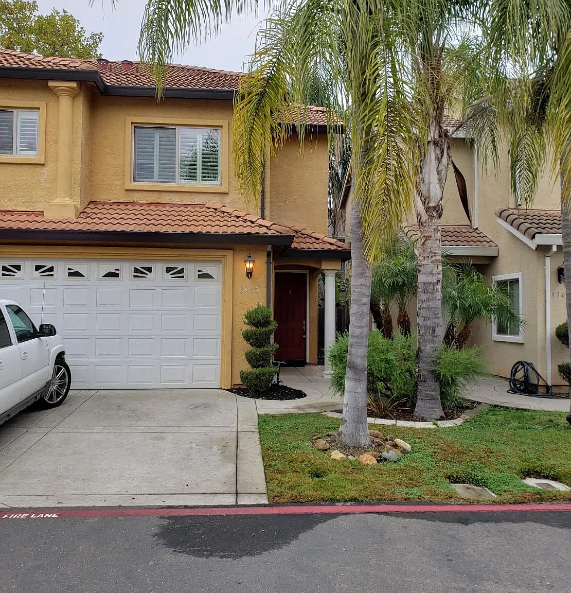 3 bed, 2.5 bath, 1356 sqft, $2,650 — Photo 1