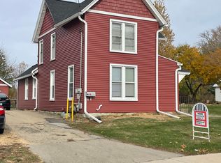 490 Market St, Platteville, WI 53818