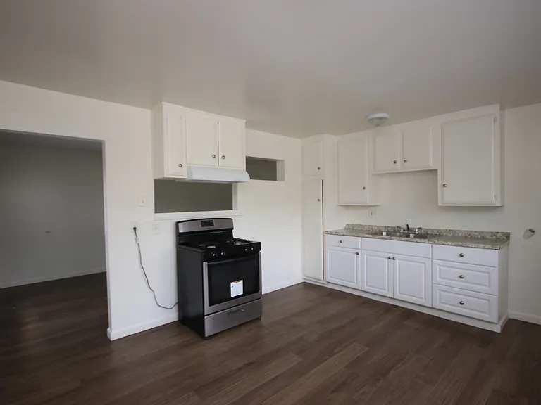 1005 S Marguerita Ave #A — Photo 1
