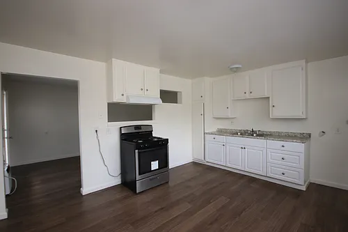 1005 S Marguerita Ave Photo 1