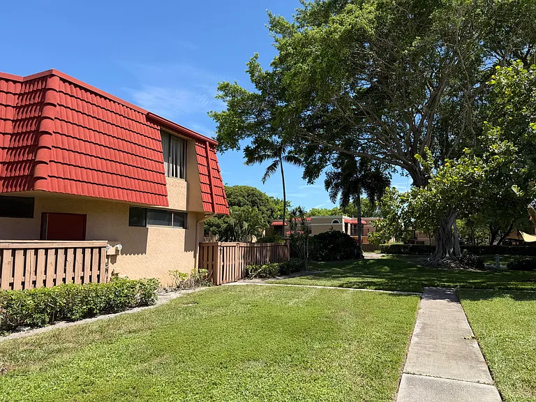 8273 Severn Dr #D — Photo 16