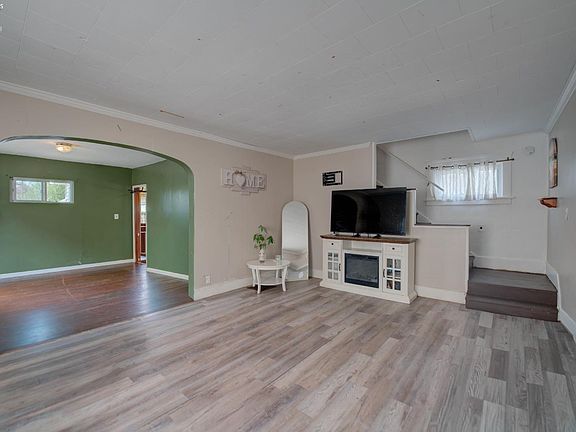5th image of 701 Tenney Ave