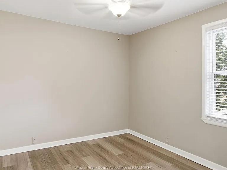 1338 Bernard Rd #UPPER — Photo 17