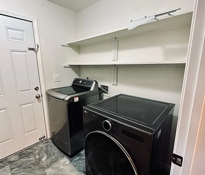 17252 Aquamarine Dr — Photo 27