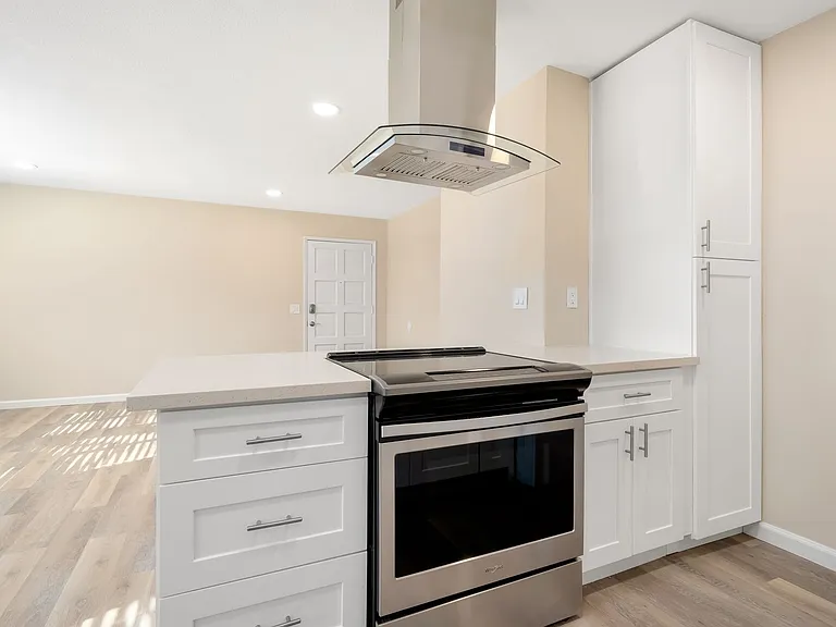 5353 Olmeda Ave — Photo 26