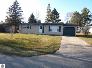 511 E Washington St, East Tawas, MI 48730