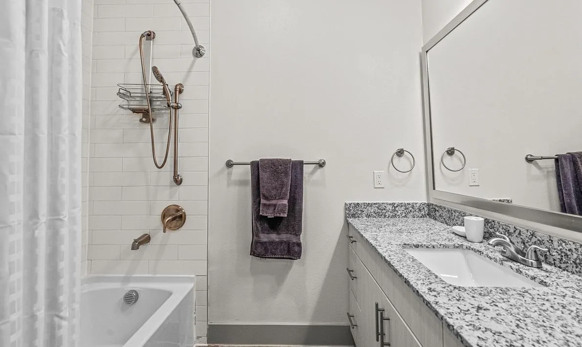 1 bed, 750 sqft, $1,566 — Photo 2