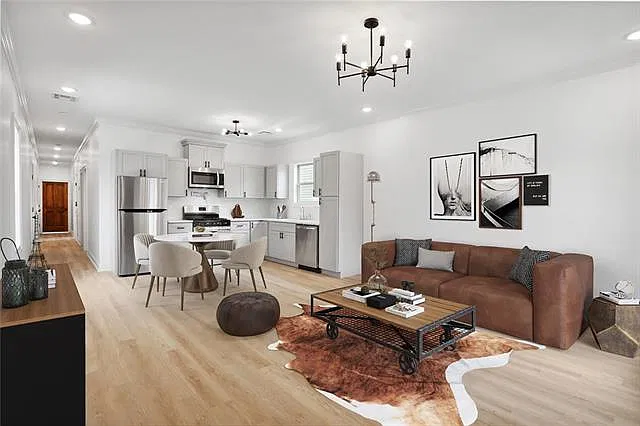 3 bed, 2.0 bath, 1225 sqft, $1,800 — Photo 2
