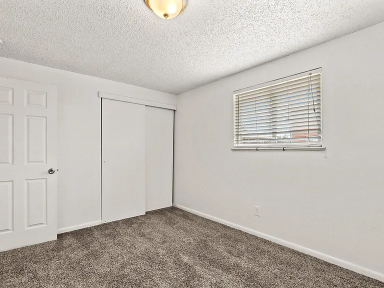 1115 Rosemary St — Photo 29