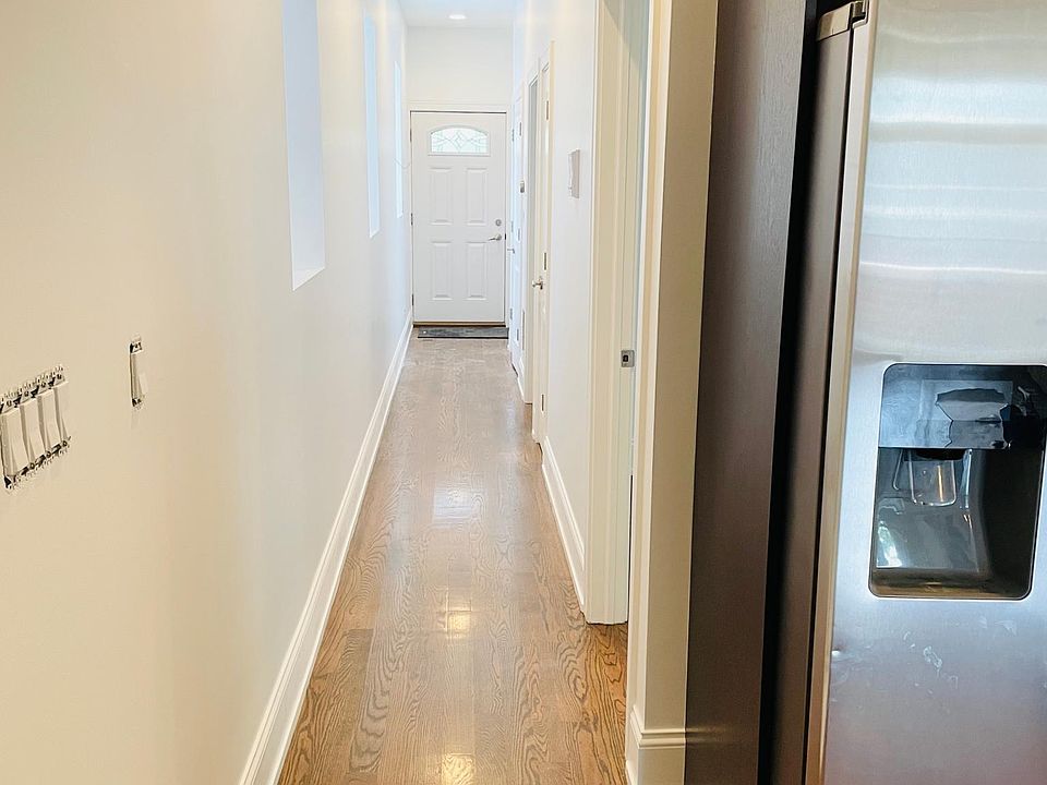 Hallway (main level)