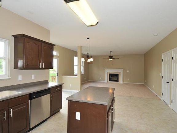 5th image of 9825 Cherbourg Dr