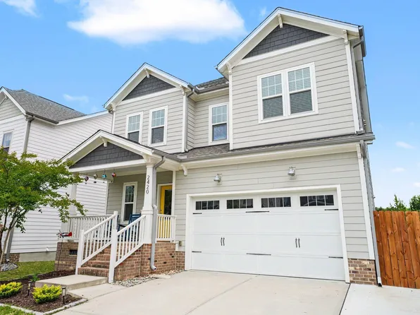 2420 Glade Mill Ct, Fuquay Varina, NC 27526
