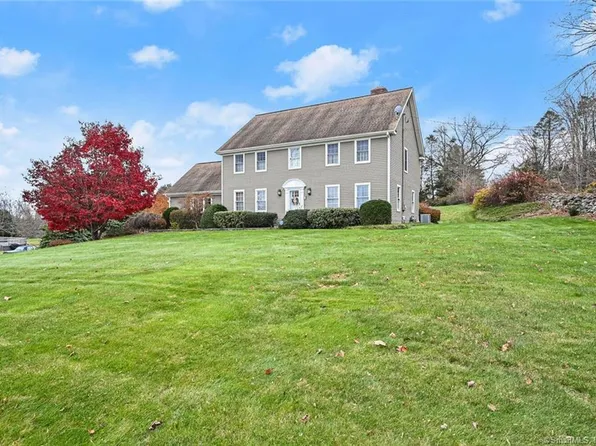 2 Deer Run Drive, Seymour, CT 06483