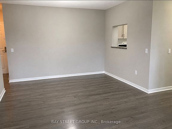 2nd image of 284 Bloor St W #902