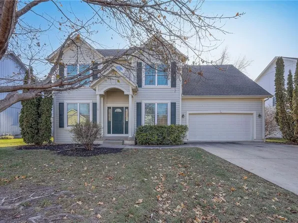 17535 W 158th St, Olathe, KS 66062
