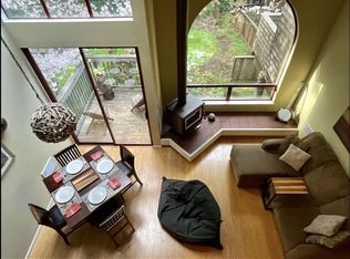 17255 Verba Ln, Guerneville, CA 95446