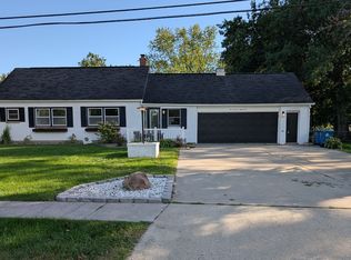 923 Oakwood Ave, Bryan, OH 43506