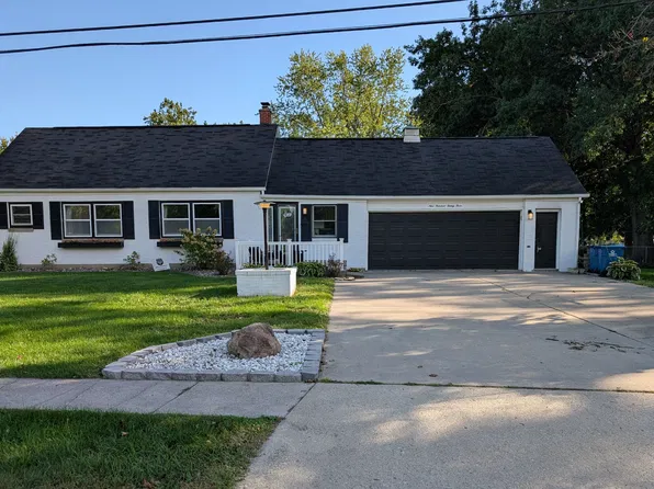 923 Oakwood Ave, Bryan, OH 43506