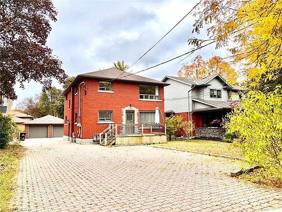 2nd image of 207 Sheldon Ave N