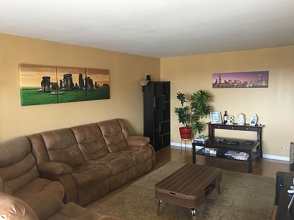 3rd image of 6933 N Kedzie Ave APT 1113
